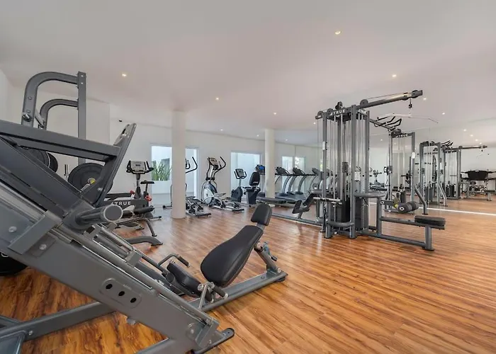 Apartment New 3br With Exceptional Location With Pool *
