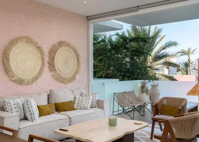 New 3br With Exceptional Location With Pool Apartment *